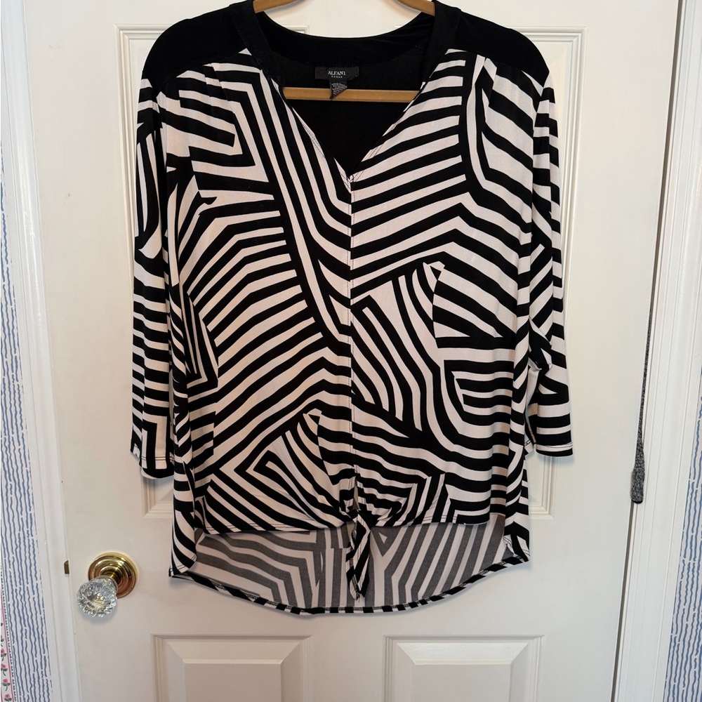 Alfani Monochrome Geometric Women's Blouse
